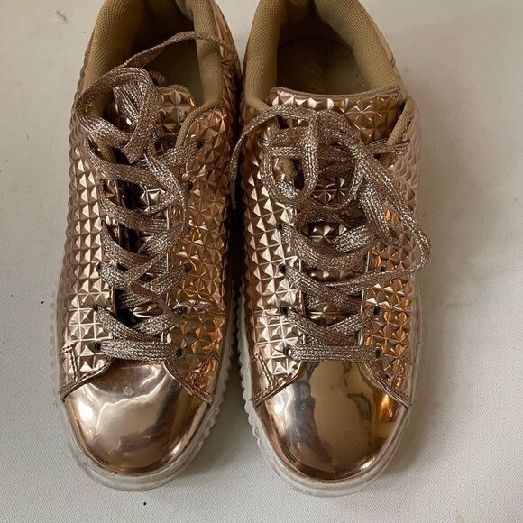Herstyle Stacey Rose gold low top lace up sneakers size 8 - Picture 6 of 10
